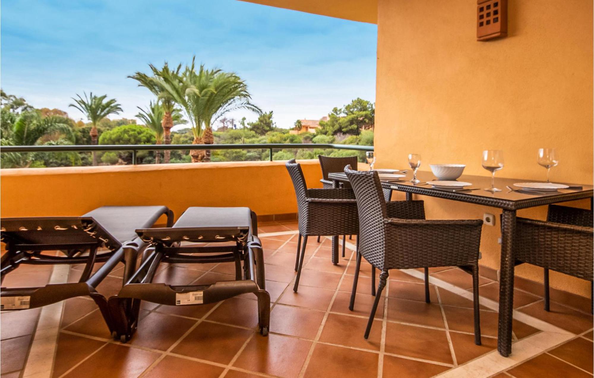 Beautiful Apartment In Marbella-Elviria Exteriör bild
